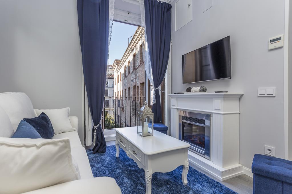 Puerta Del Sol Center Apartment Madrid Exterior photo