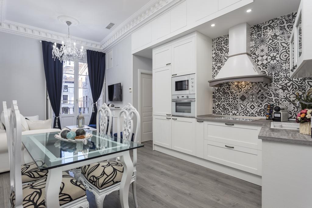 Puerta Del Sol Center Apartment Madrid Exterior photo