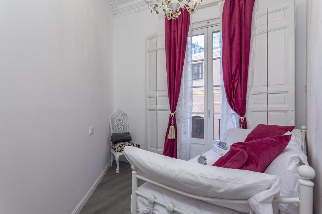 Puerta Del Sol Center Apartment Madrid Exterior photo
